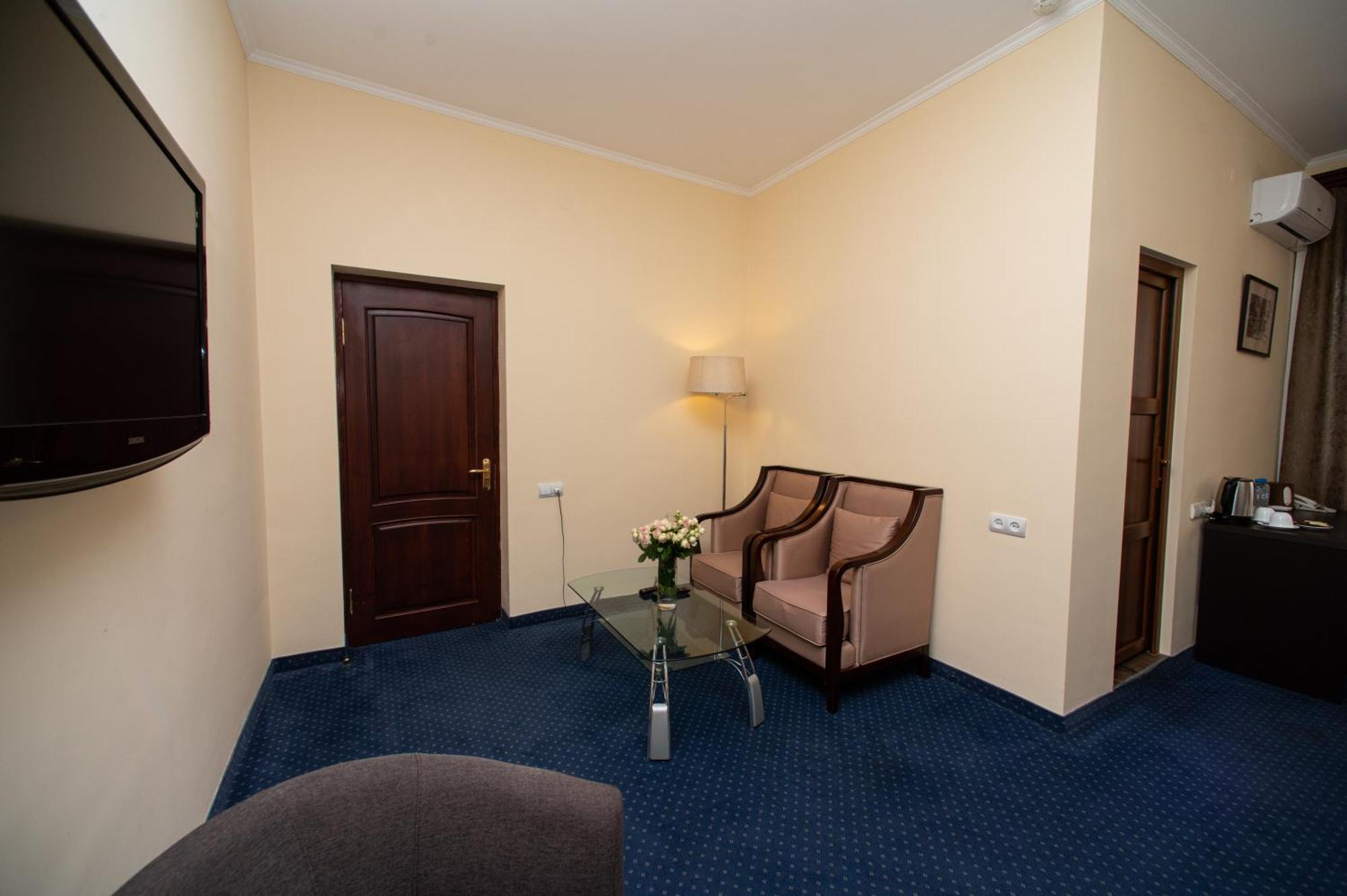 14 Floor Hotel Erevan Cameră foto