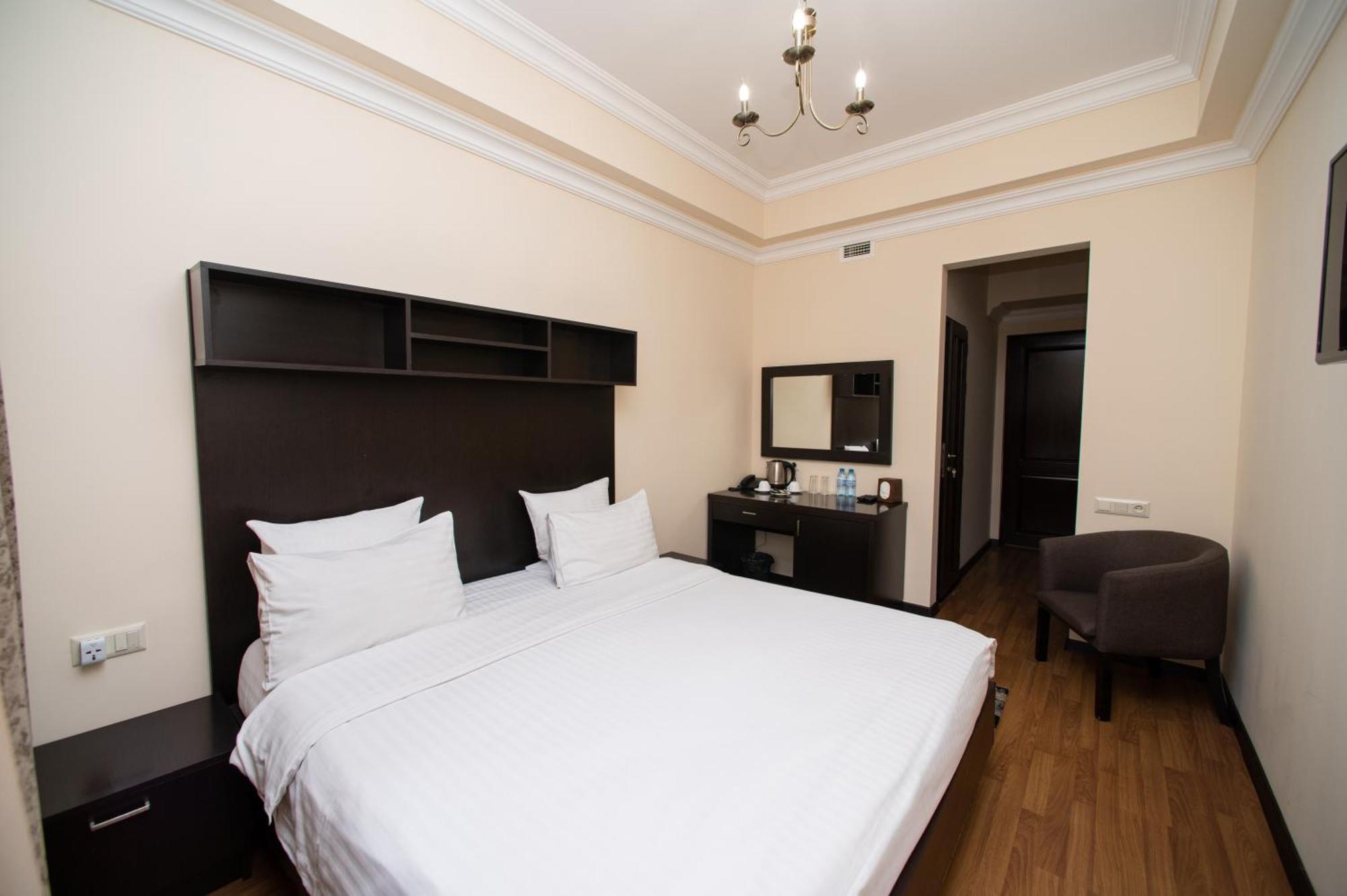 14 Floor Hotel Erevan Cameră foto